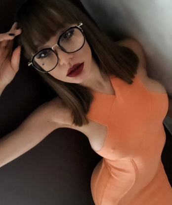 Нина, 25